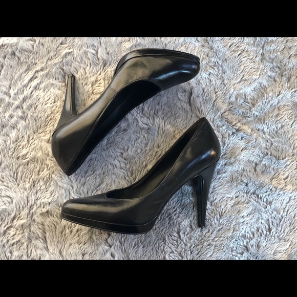 Nine West black heels SIZE 9 - Picture 1 of 5